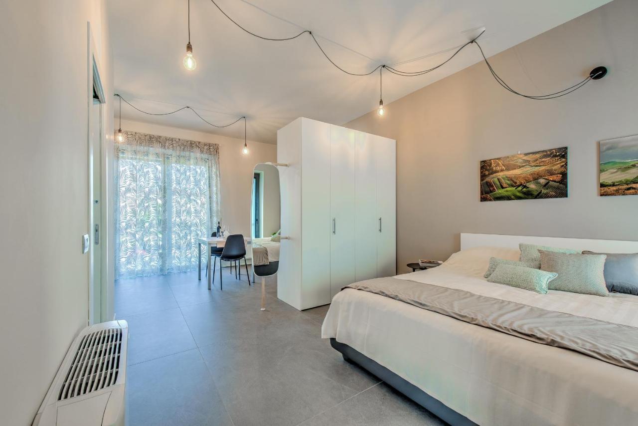 Casa Colbert, Barolo Apartment ภายนอก รูปภาพ